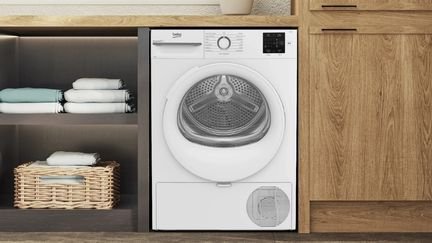 Kitchen with Beko washing machine