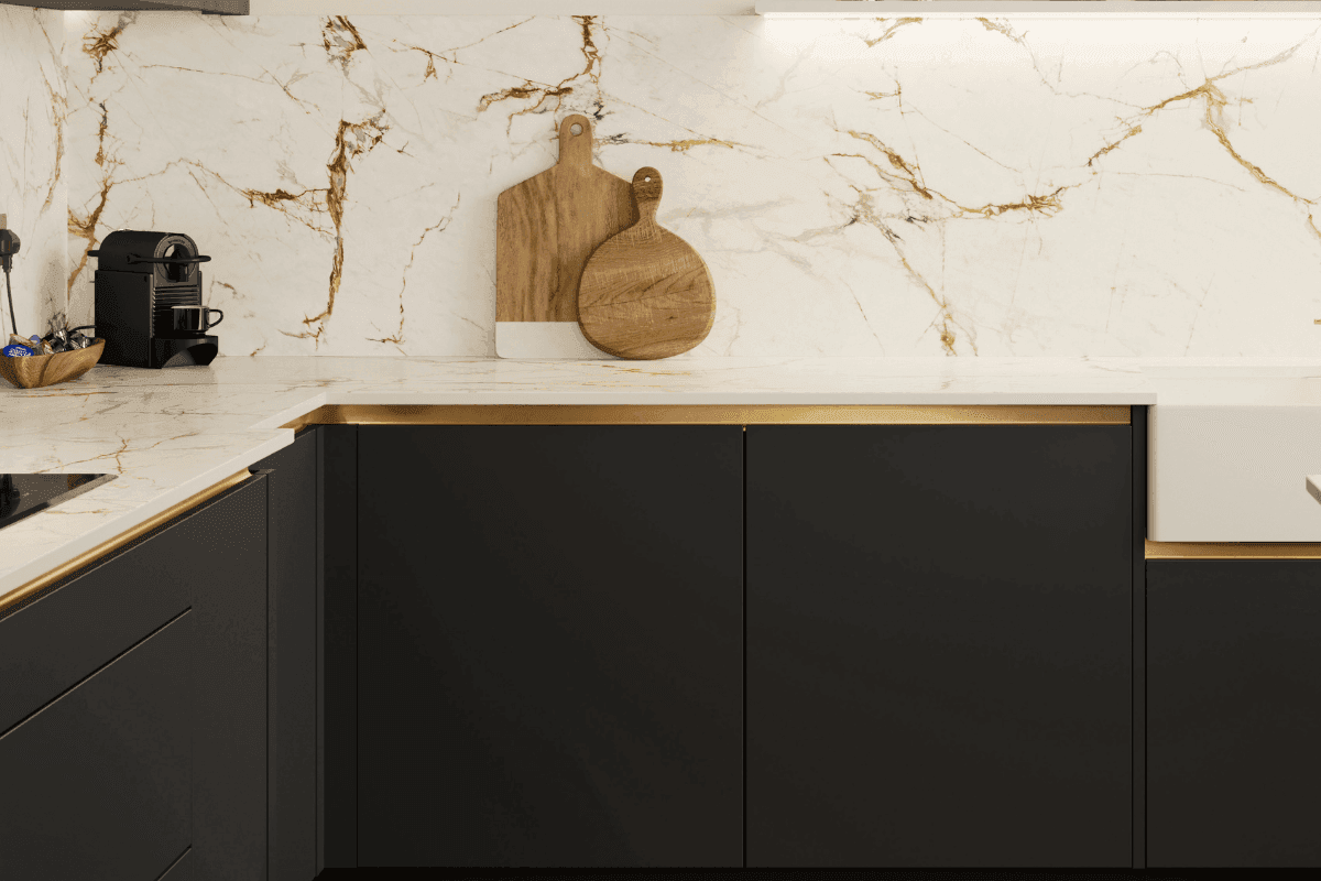 Kitchen with Franklin Indigo Blue doors and gold handleless detailing