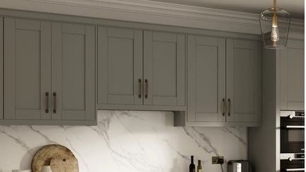 Wall units with handles
