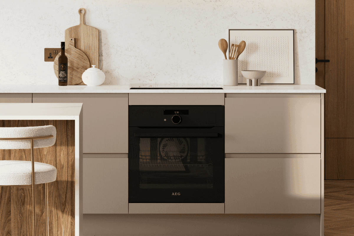 Kitchen with Manhattan Cashmere doors