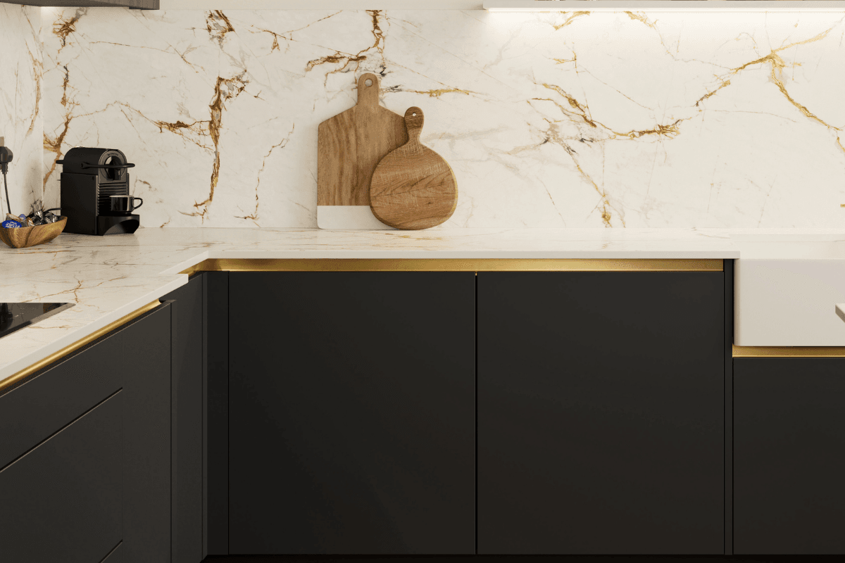 Kitchen with Franklin Indigo Blue doors and gold handleless detailing